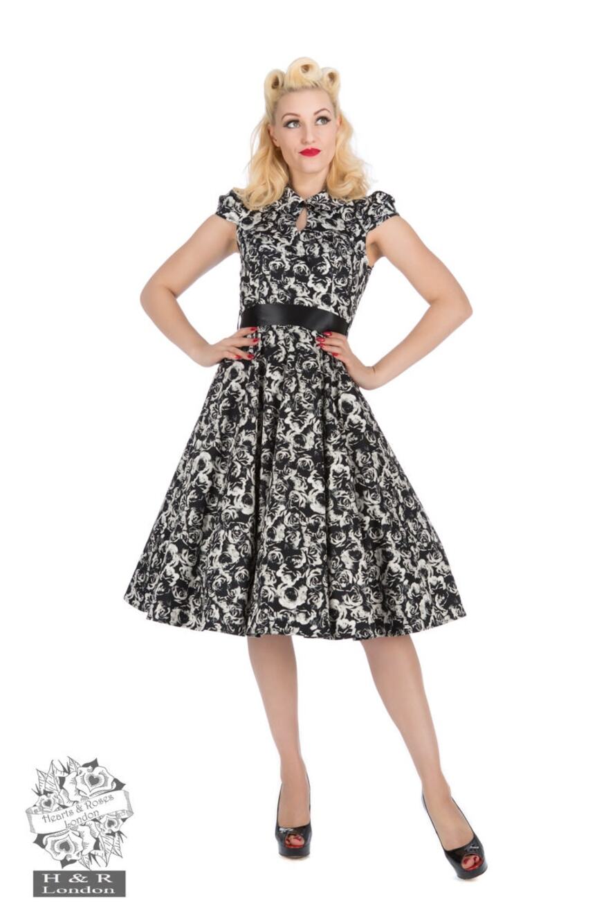 Hearts‎ & Roses Black Black Cream Rose Tea Dress Floral Retro Newsprint Swing